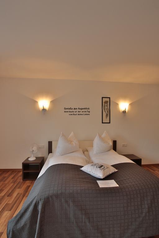 Hotel Am Marktplatz Gangkofen Dış mekan fotoğraf